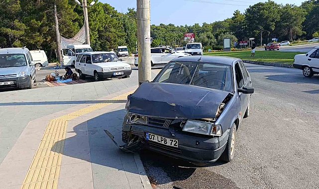 Manavgat'ta zincirleme kaza: 2 yaralı