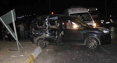 Manisa'da feci kaza: 1 ölü, 2'si ağır 8 yaralı