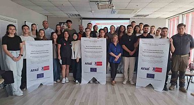 Manisa'da gençler Youthpass aldı