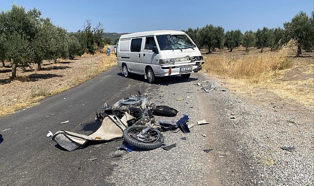 Manisa'da motosiklet araçla kafa kafaya çarpıştı: 1 ölü