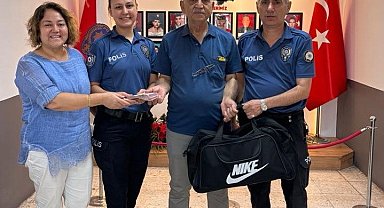 Manisa'da vatandaşın yolda bulduğu 20 bin lira sahibine teslim edildi