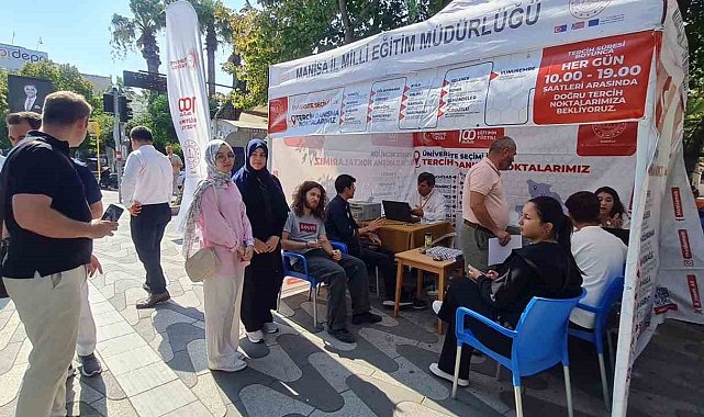 Manisa'da YKS mobil tercih danışma noktaları kuruldu