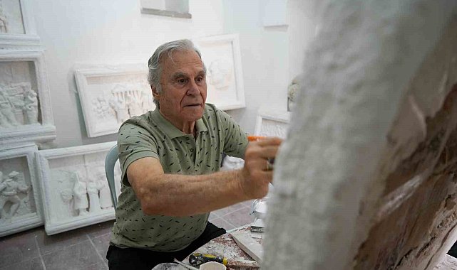 Manisa'nın simgelerinin ardındaki usta