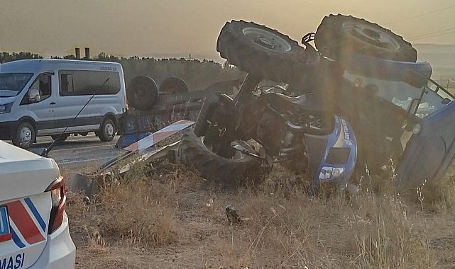Mardin'de traktör devrildi: 3 yaralı