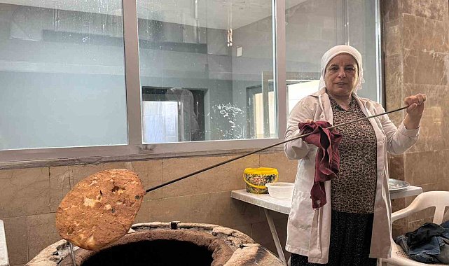 Mardinli kadınlar tandırlarda emeklerini pişiriyor
