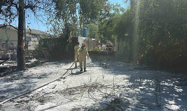 Marmaris Hisarönü'nde çıkan yangın kısa sürede söndürüldü
