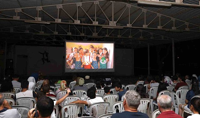 Menteşe Belediyesi açık hava sinema geceleri başladı
