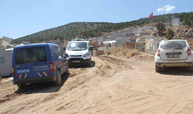 Mermer bloğunun altında kalan mühendis hayatını kaybetti
