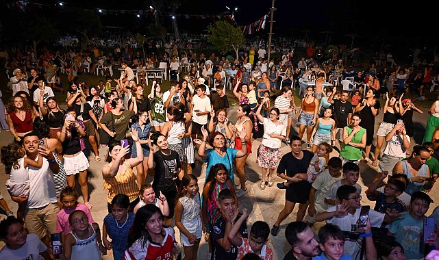 Mersin'de yazın son günleri konserlerle şenlendi
