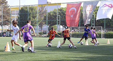 Mersin'de yıl boyu ücretsiz futbol kursu