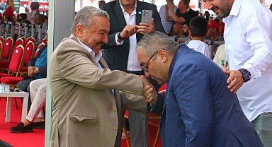 Mesut Özarslan: "Mindere giden sporcular karakucak harmanlarından geçiyor"