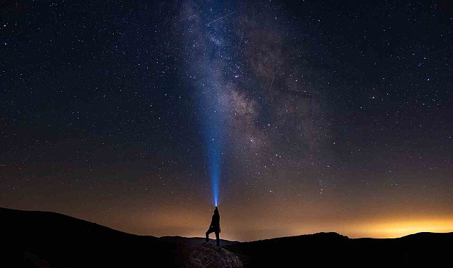 Meteor yağmuru görsel şölen sundu