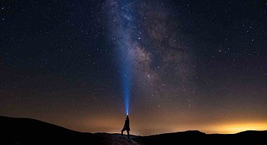 Meteor yağmuru görsel şölen sundu