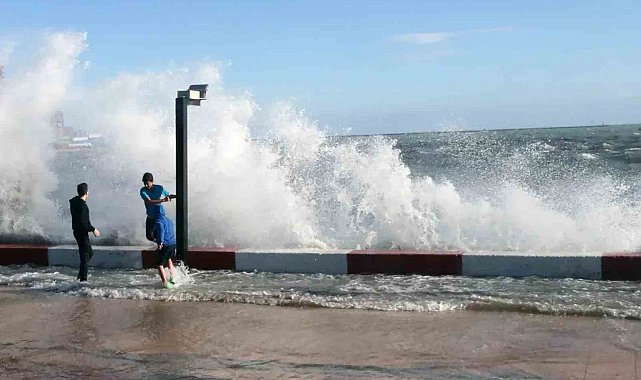 Meteorolojiden Fethiye-Finike arasında fırtına uyarısı