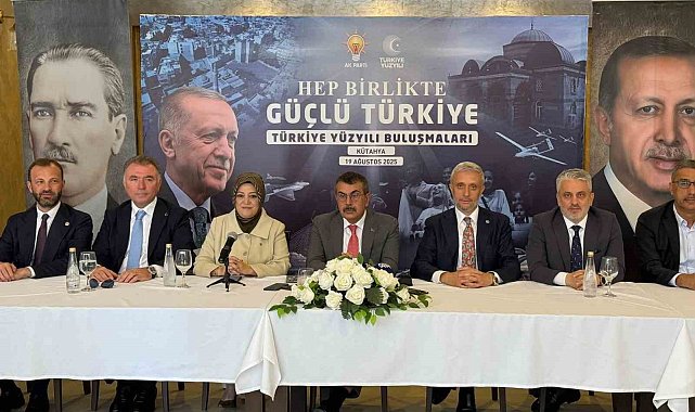 Milli Eğitim Bakanı Tekin: "Huzurlu ve barış içinde bir Türkiye hayali için müfredatımızı revize ettik"