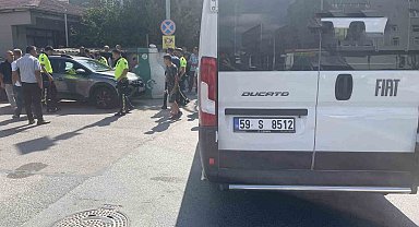 Minibüsle otomobil çarpıştı: 1 yaralı