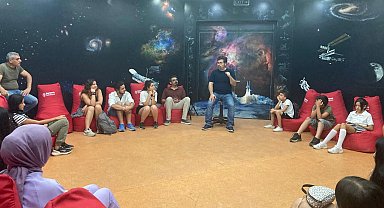 Minik kaşifler Bornova'da bilimin izinde