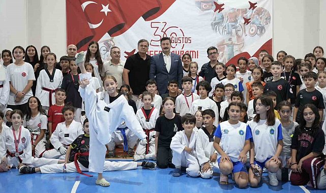 Minikler Taekwondo Şampiyonası Yenişehir'de yapıldı