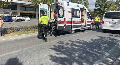 Motosiklet ile otomobil çarpıştı: 1 yaralı
