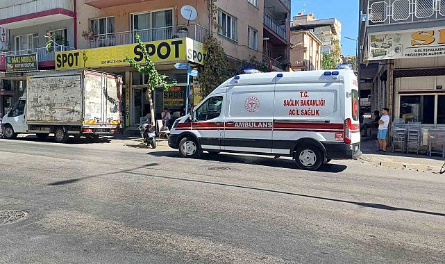 Motosikletle otomobil çarpıştı: 1 yaralı