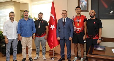Müdür Yığmatepe, başarılı sporcuları ağırladı