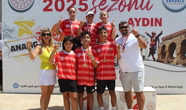 Muğla tenis takımından çifte zafer