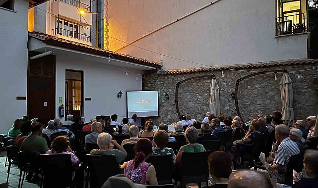Muğla'da 100 Yaş Evi Üyeleri Yazlık Sinema Günleri'nde buluştu