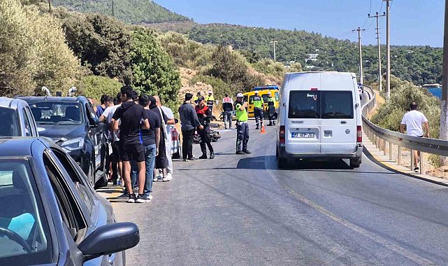 Muğla'da hafif ticari araçla motosiklet kafa kafaya çarpıştı: 1 ölü