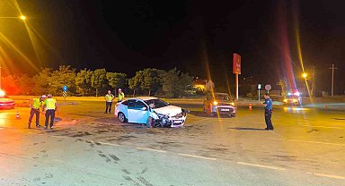 Muş'ta iki otomobil çarpıştı: 4 yaralı