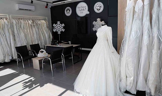 Mutlu yuvaya ilk adım, Kar Tanesi Gelinlik Evi'nde atılıyor