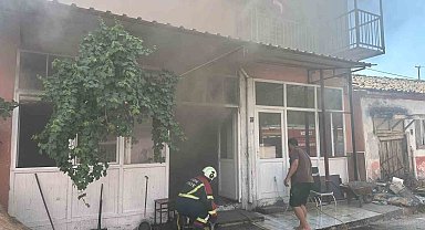 Nazilli'deki ekmek fırınında çıkan yangın panikletti