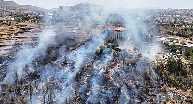 Nevşehir'de arazi yangını: Alevler emniyet müdürlüğüne sıçramadan kontrol altına alındı