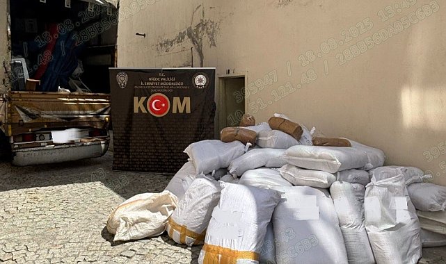 Niğde'de kaçak tütün operasyonu: Bin 600 kilo yakalandı