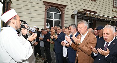 Of'ta denizde boğularak hayatını kaybeden gence son görev
