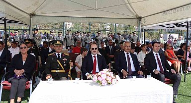 Oltu'da 30 Ağustos coşkusu: Zafer Bayramı'nın 103'ncü yıldönümü coşkuyla kutlandı