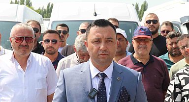 Onlarca üye servis araçları ile Ünal'a desteğe geldi