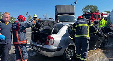 Ordu'da otomobil ile kamyonet çarpıştı: 5 yaralı