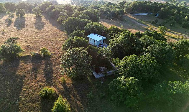 Ormanlık alandaki Horasan şehidi Genç Abdal türbesi manevi atmosferiyle mest ediyor