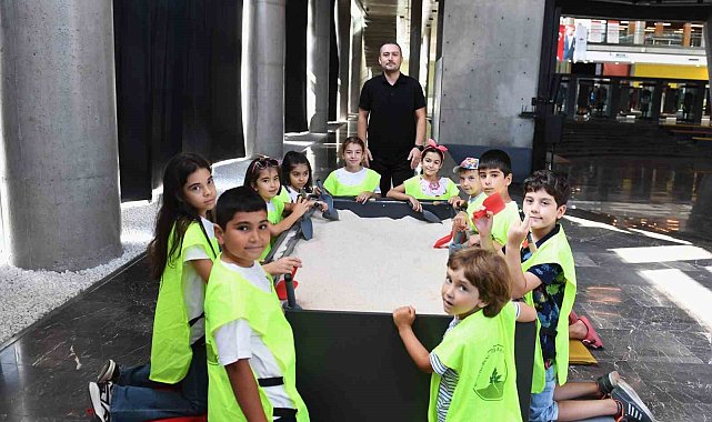 Osmangazi'de çocuklar arkeolojiyi deneyimleyek öğreniyor