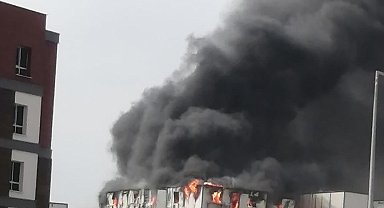 Osmaniye'de inşaat işçilerinin kaldığı konteynerde yangın