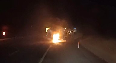 Osmaniye'de seyir halindeki tanker yandı