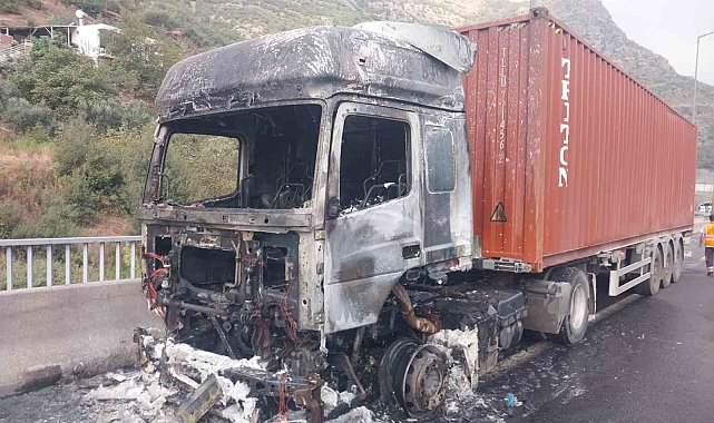 Osmaniye'de tırda çıkan yangın söndürüldü