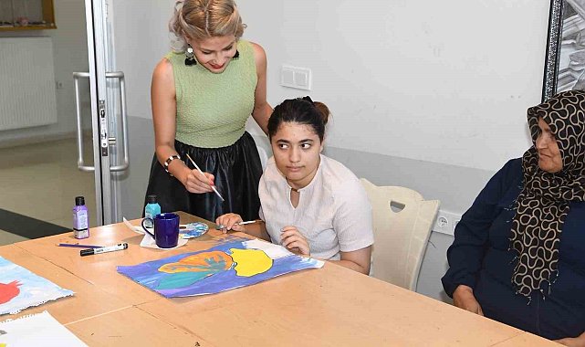 Otizmli çocuklar yeteneklerini sergiliyor