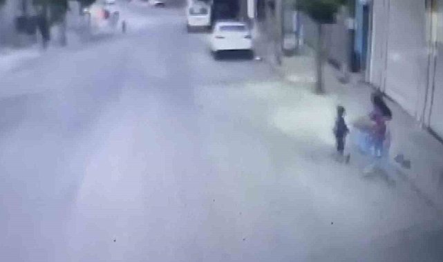 Otobüsün altında kalan 3 yaşındaki çocuk hayatını kaybetti