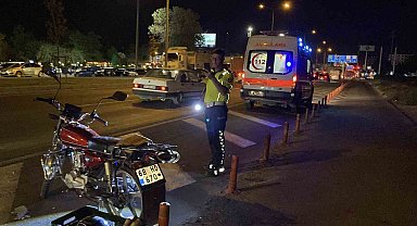 Otomobil motosiklete çarptı: 1 yaralı