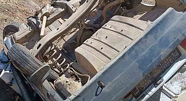 Otomobil şarampole devrildi: 3'ü çocuk 8 yaralı