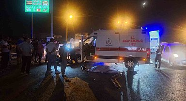 Otomobille çarpışan motosikletin genç sürücüsü hayatını kaybetti