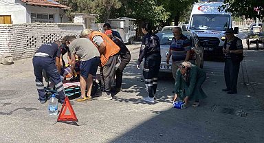 Otomobille çarpışan motosikletli kurye yaralandı