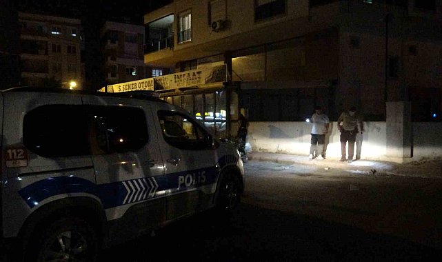 Oturduğu apartmanın girişinde silahlı saldırıya uğrayan şahıs yaralandı