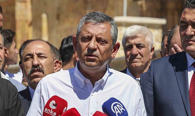 Özgür Özel'den Filistin açıklaması: "Türkiye Büyük Millet Meclisi'ni olağanüstü toplantıya çağırıyoruz"